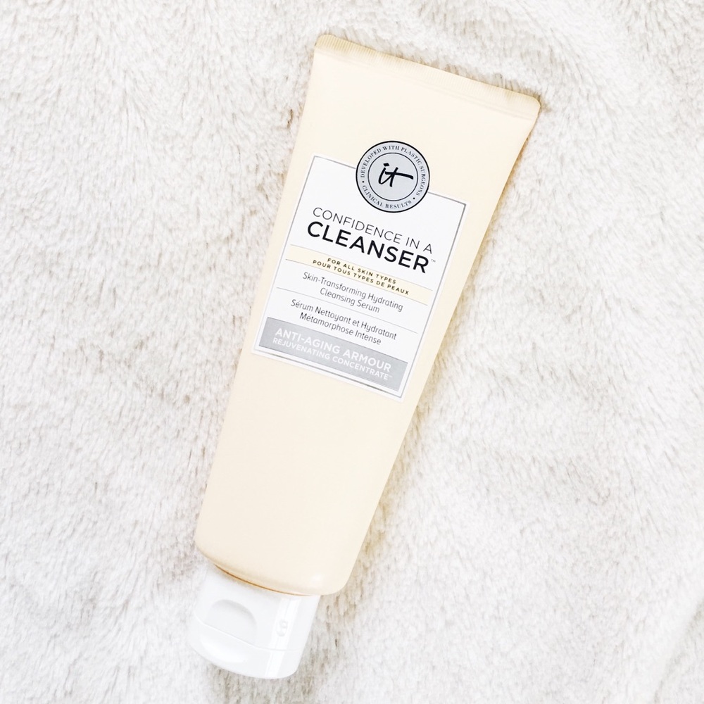 IT COSMETICS || Confidence Cleanser